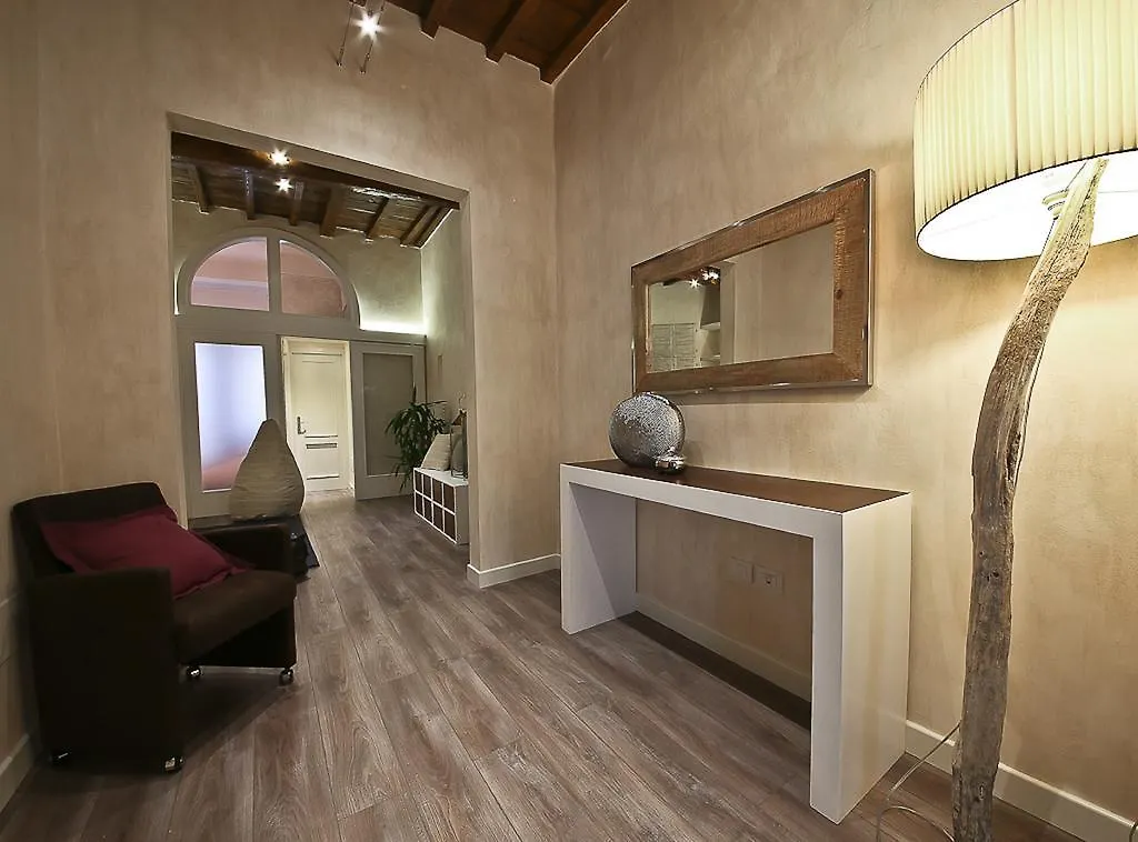 Apartments Florence - Giglio Santa Trinita