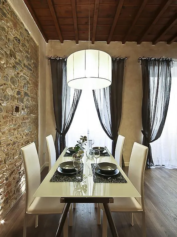 Apartments Florence - Giglio Santa Trinita